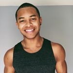 @yogawithdeandre's profile picture on influence.co