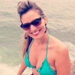 @alexsandrarodrigues's profile picture on influence.co