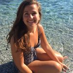 @m0reniita's profile picture on influence.co