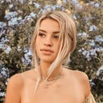 @lyssielooloo's profile picture on influence.co