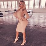 @allegracoleworld's profile picture on influence.co