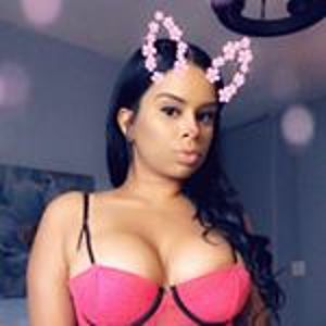 @hiam1102 Instagram Influencer Profile - Contact 🦋🦋🦋