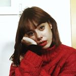 @juliaamolins's profile picture on influence.co