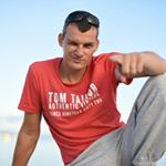 @fotozibar's profile picture on influence.co