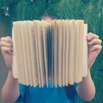 @loveofbooksforever's profile picture on influence.co