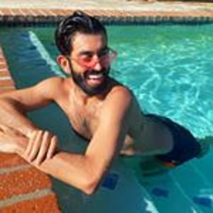 @c_los_truths's profile picture on influence.co