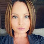 @april_tinajero's profile picture on influence.co