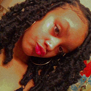 @leah.y2k's Profile Picture