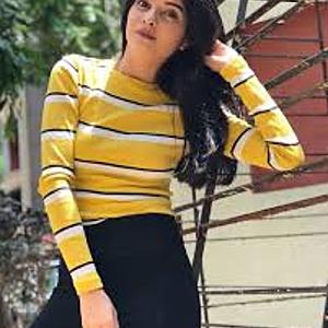 @priyatakur's profile picture on influence.co