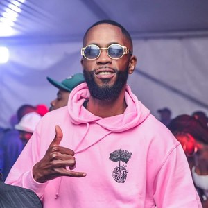 @thandokuhle's Profile Picture