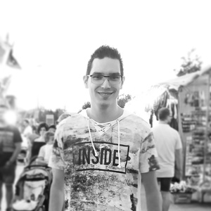 @iamdannyyves's profile picture on influence.co