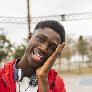 @uriahwilson's profile picture on influence.co