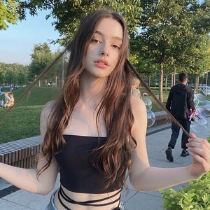 @ilaymiller's profile picture on influence.co