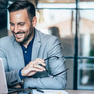 @alphajenner's profile picture on influence.co