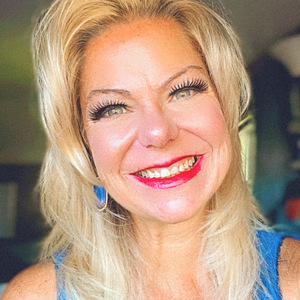 @sassydanna's Profile Picture