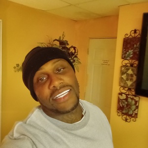 @relliruski's profile picture on influence.co