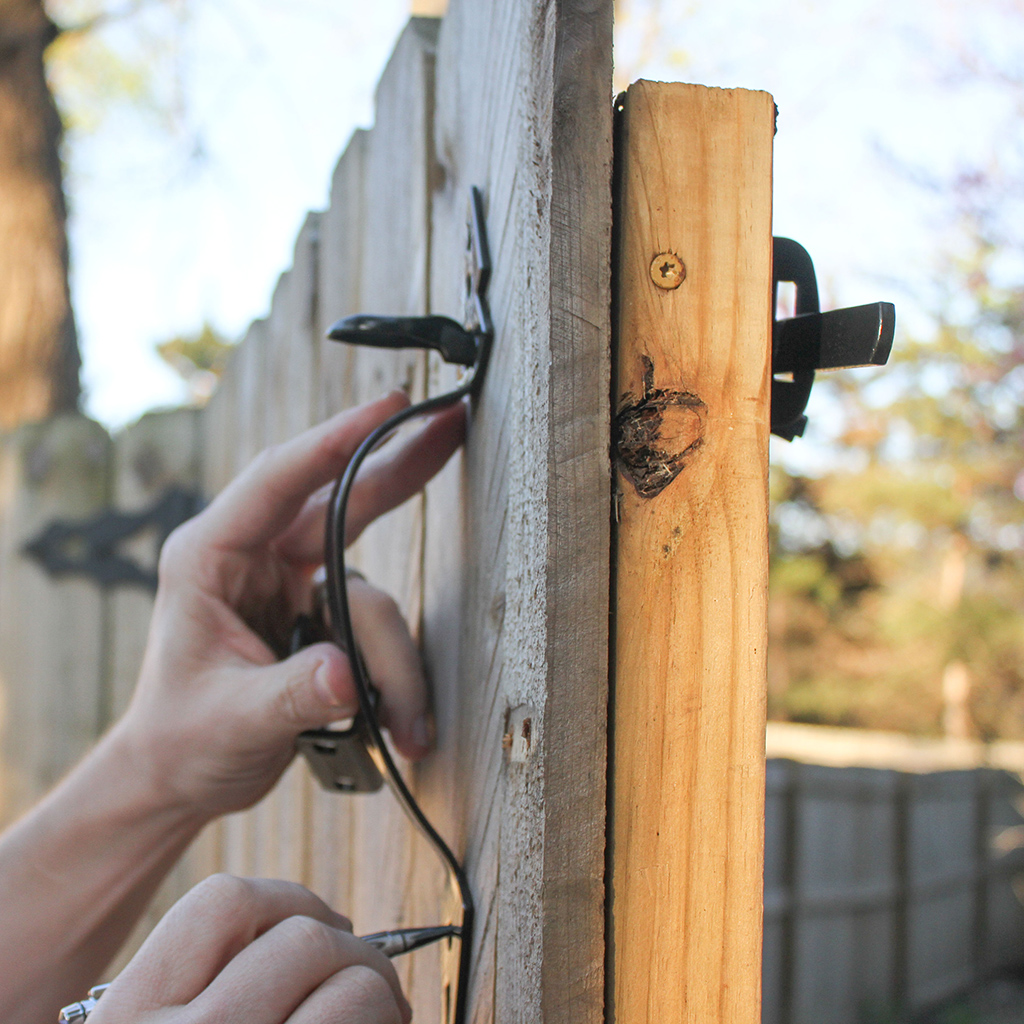 @ohsolovely_blog's cover photo for 'DIY tutorial install National Hardware gate latch + giveaway'