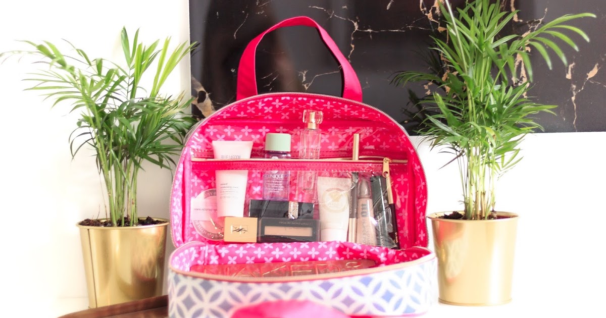 @igaberry's cover photo for 'Pack Your Make up Bag Like a Pro'