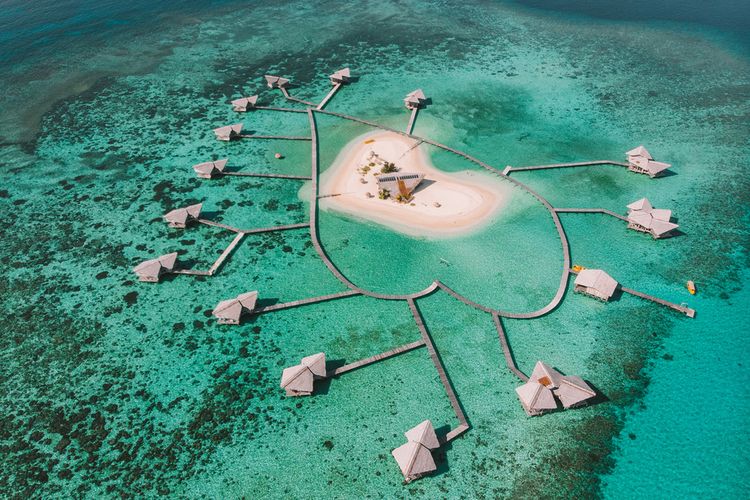 @wisatacantikindonesia's cover photo for '5 Wisata Cantik di Indonesia Wajib Dikunjungi'